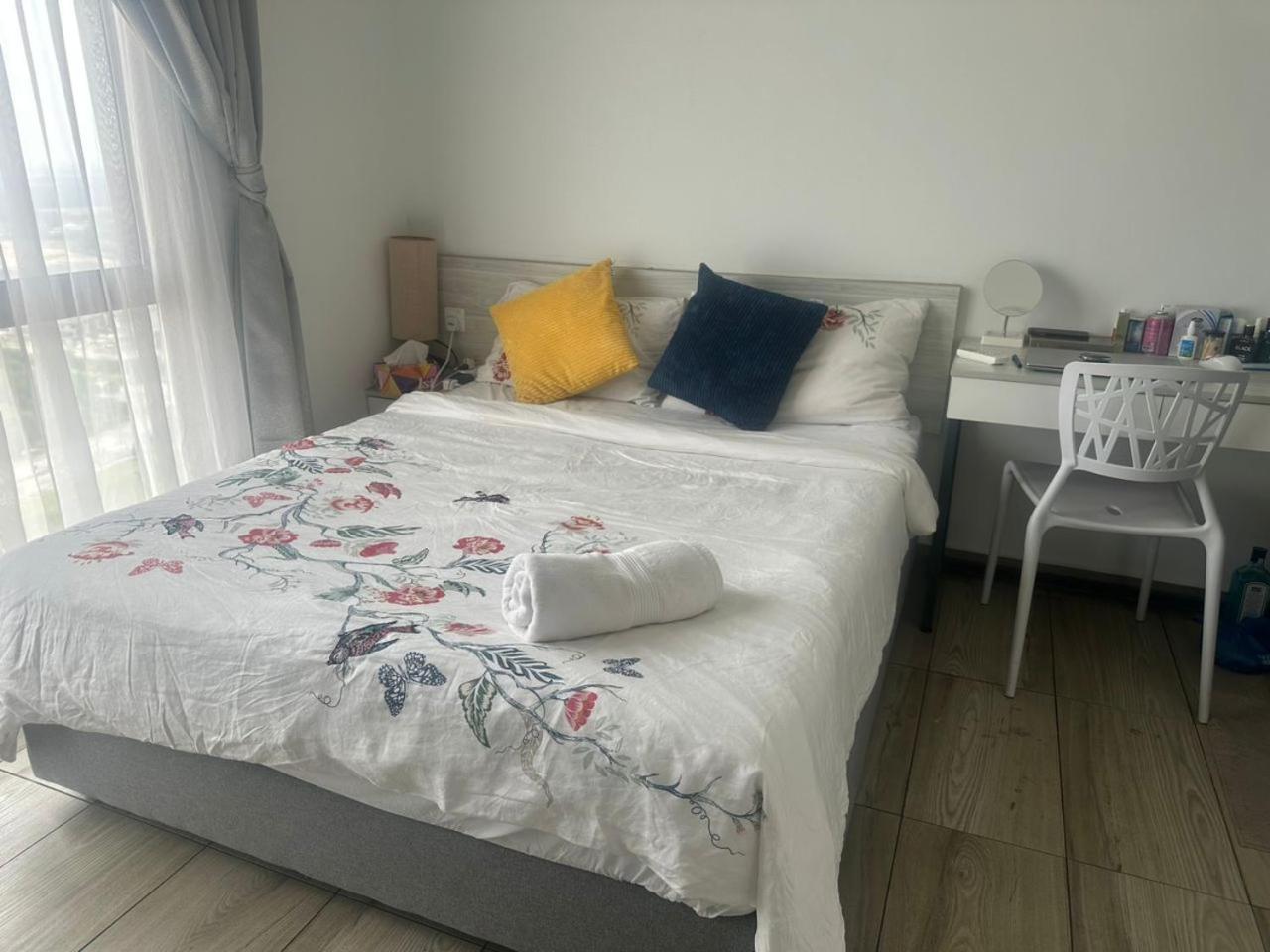 Cozy Free Wifi And Netflix 3 Bed Room At Kenwingston Cyberjaya Exterior photo